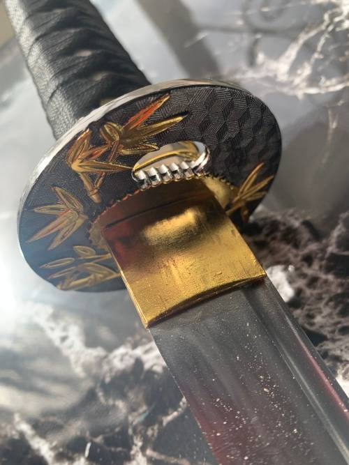 BLACK CANE LEAF SAMURAI KATANA -- FULL TANG --- BLOOD GROOVE --- SHARPENED