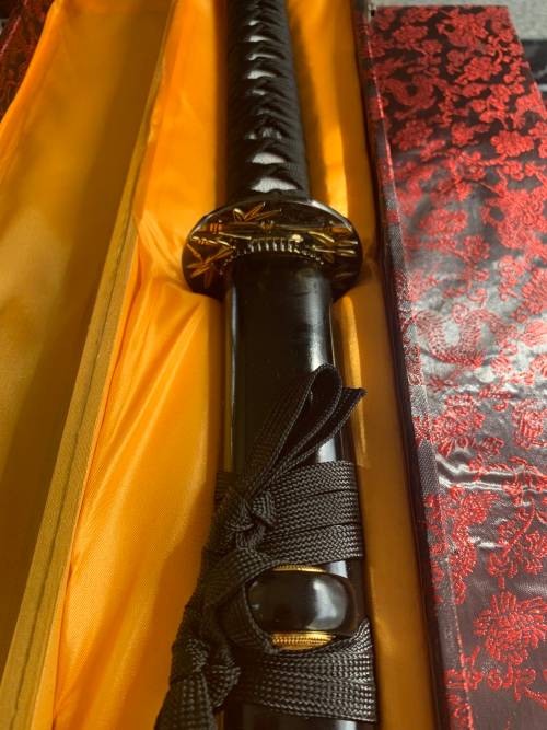 BLACK CANE LEAF SAMURAI KATANA -- FULL TANG --- BLOOD GROOVE --- SHARPENED