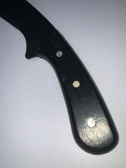 Curved machete