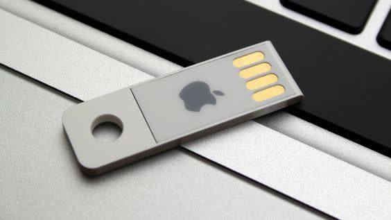 APPLE macOS BOOTABLE   SOFTWARE INSTALLER  ON  USB