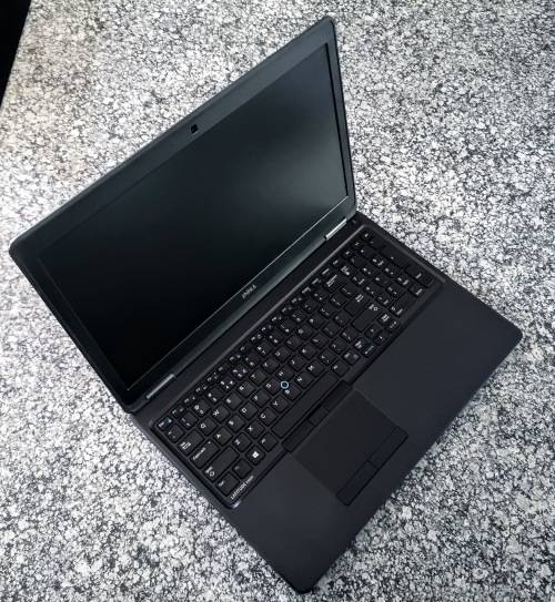 Dell Latitude E5550