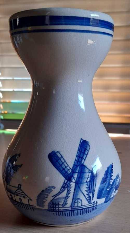 Delft style vase