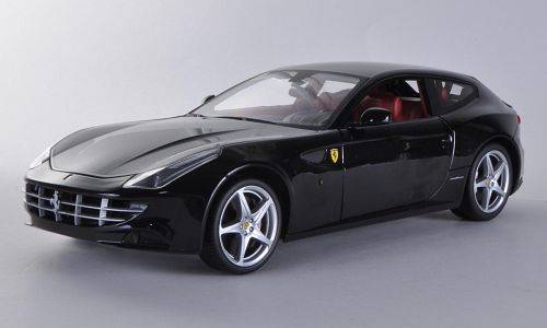 1/18 Ferrari FF