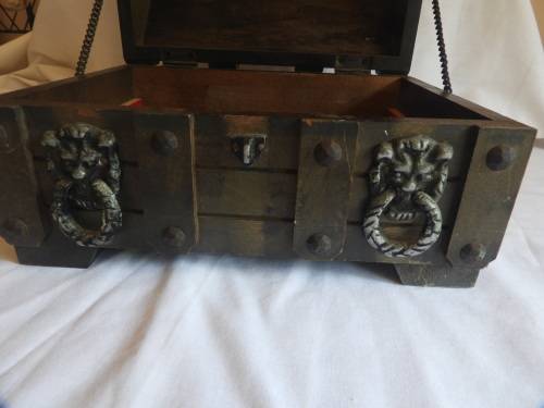 TREASURE CHEST