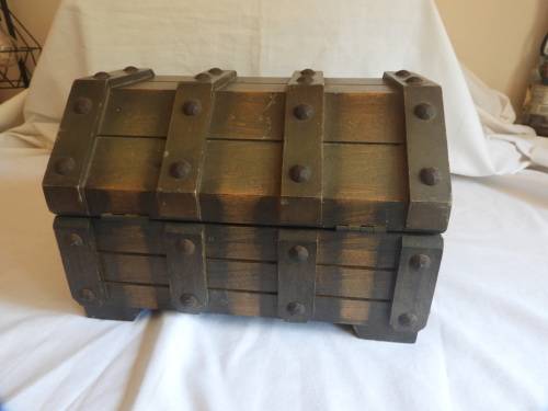 TREASURE CHEST