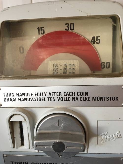GERMAN "KIENZLE" PARKING METER ON STAND - CARLTONVILLE JHBG - WORKING WITH COINS