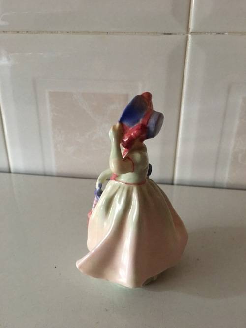 ROYAL DOULTON "BABIE" RdNo. 800372 FIGURINE - RARE!!! CIRCA 1935 - PRICE REDUCED!!!