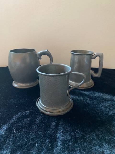 VINERS SHEFFIELD ENGLAND PEWTER BEER TANKARDS X 3 - SELLING AS ONE LOT
