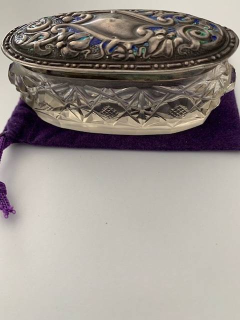 HALLMARK SILVER BIRMINGHAM CIRCA 1910 ENAMEL OVAL LID AND HOBNAIL TRINKET DISH