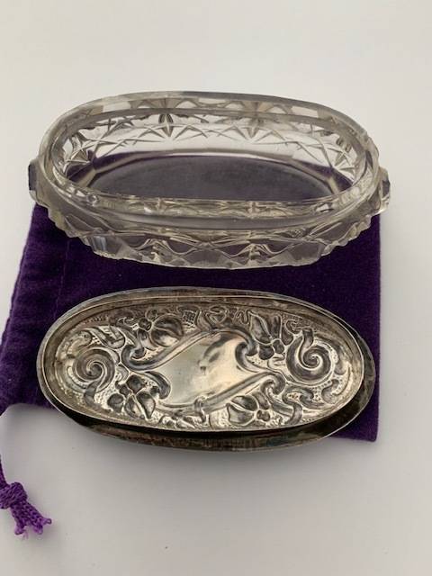 HALLMARK SILVER BIRMINGHAM CIRCA 1910 ENAMEL OVAL LID AND HOBNAIL TRINKET DISH