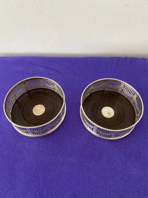 VINERS OF SHEFFIELD ENGLAND PAIR OF WINE DECANTER COASTERS
