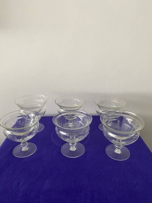 CRYSTAL GRAPE PATTERN SET OF 6 x GLASSES WITH CUPS