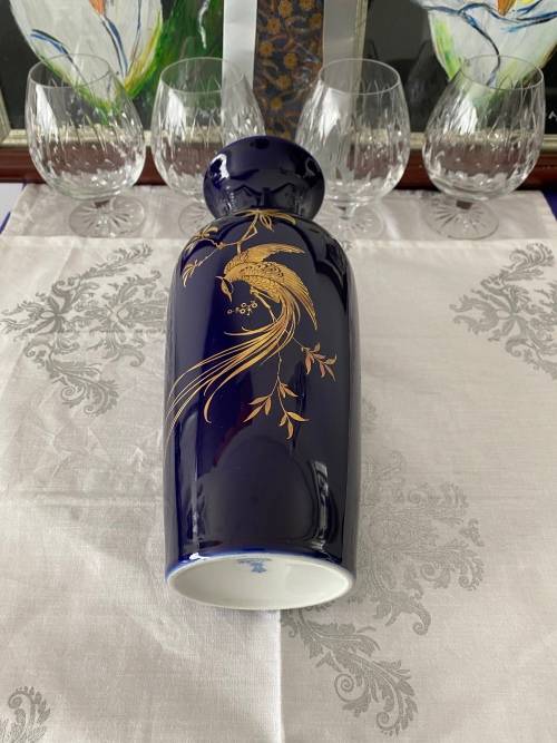KAISER GERMANY SYMPHONIE COBALT BLUE AND GOLD PEACOCK NOSSEK DESIGN LARGE VASE