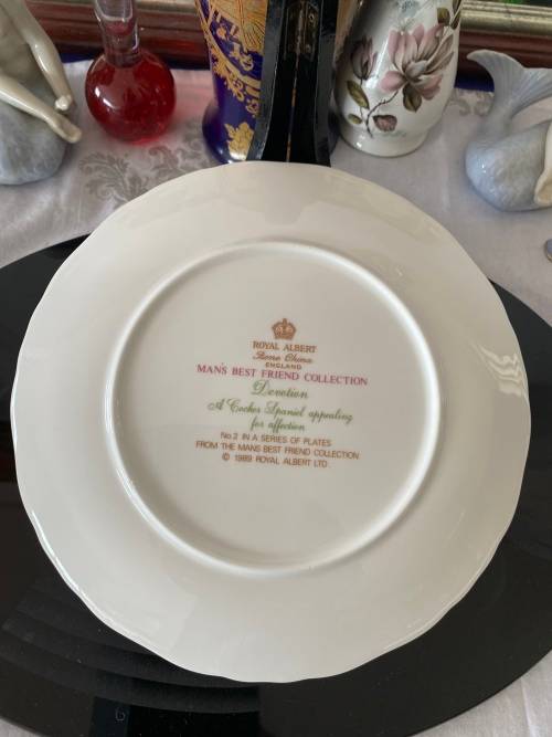 ROYAL ALBERT ENGLAND `DEVOTION` PLATE MAN`S BEST FRIEND COCKER SPANIEL NO.2 OF 1989 COLLECTION