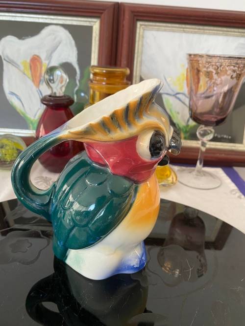 VINTAGE PARROT HANDPAINTED STAMPED 5023 CHARACTER JUG