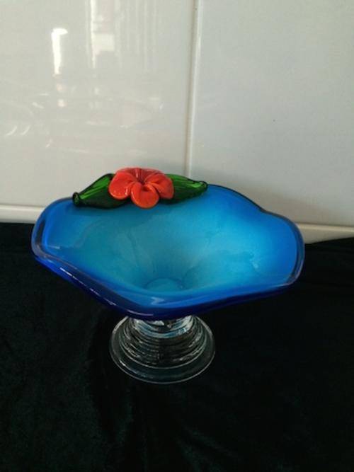 MURANO ITALIAN RIBBED STEM BASE WITH SCALLOPED TOP BOWL