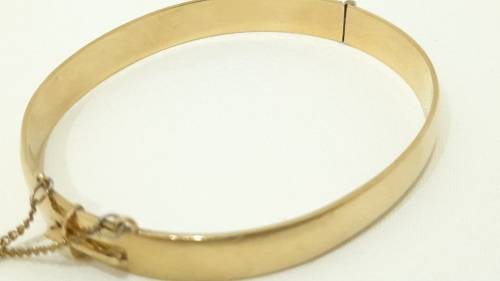 Vintage 9ct gold on Metal Core bangle