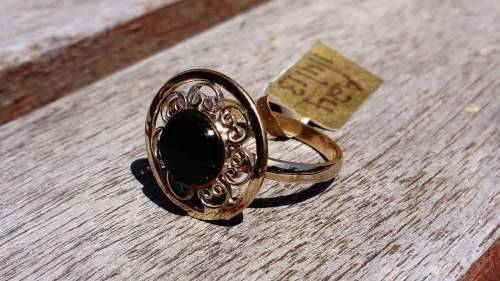 Vintage 14ct Yellow Gold & Onyx Ring.