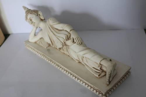 Beautiful Reclining Buddha (28cm)