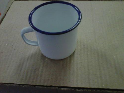 Enamel Mugs 6 cm diameter white or green12 pc