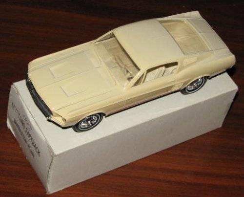AMT 1967 Ford Mustang 1 24 Dealer Promotion Model