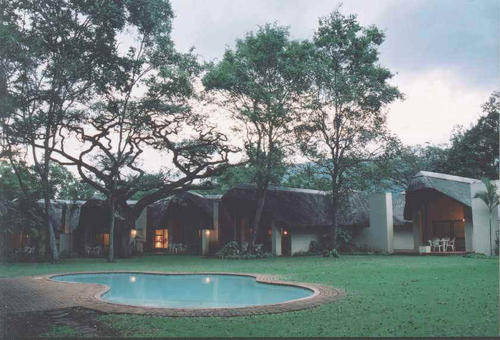 Accomodation: New years week 28/12/12 - 4/01/13 @ Sudwala Lodge, Mpumalanga (4 sleeper)