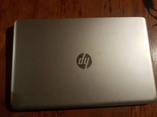 *Cracked Screen* HP ENVY TOUCHSMART 15.6'' ||Intel Quad-Core i7, 8GB RAM, NVIDIA GT 740M, 500GB HDD