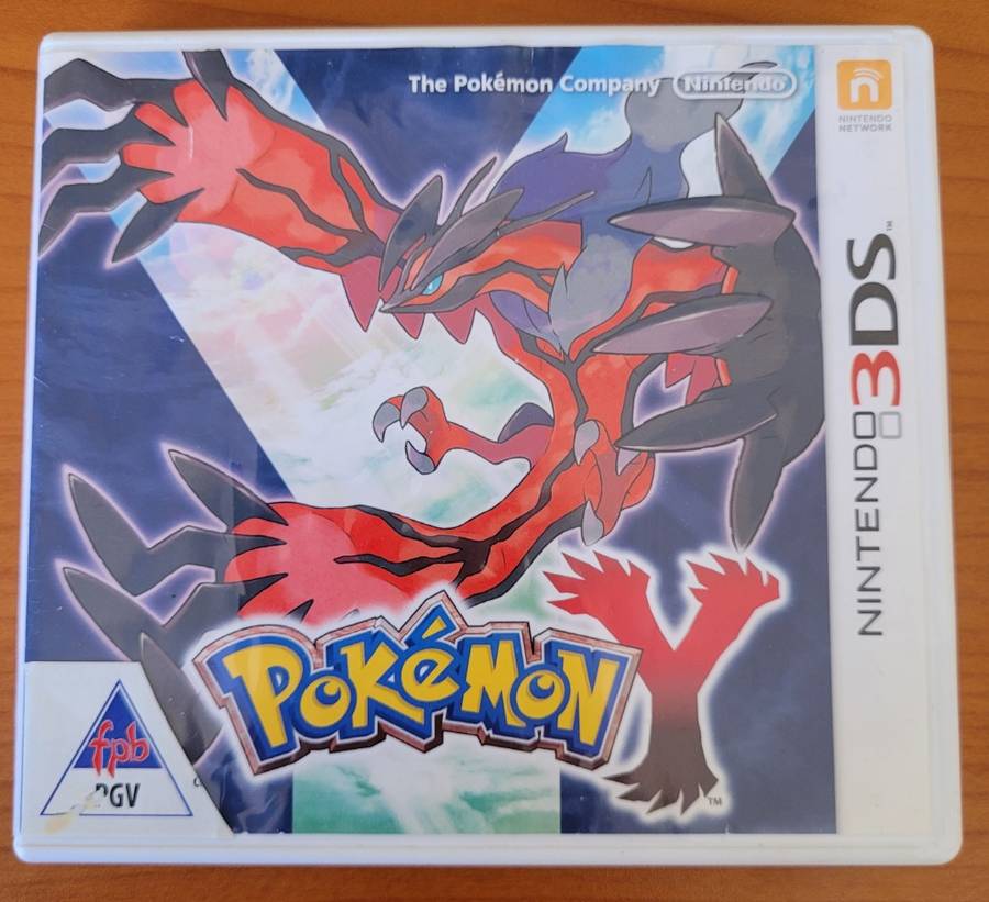 Pokemon Y - Nintendo 3DS - Complete