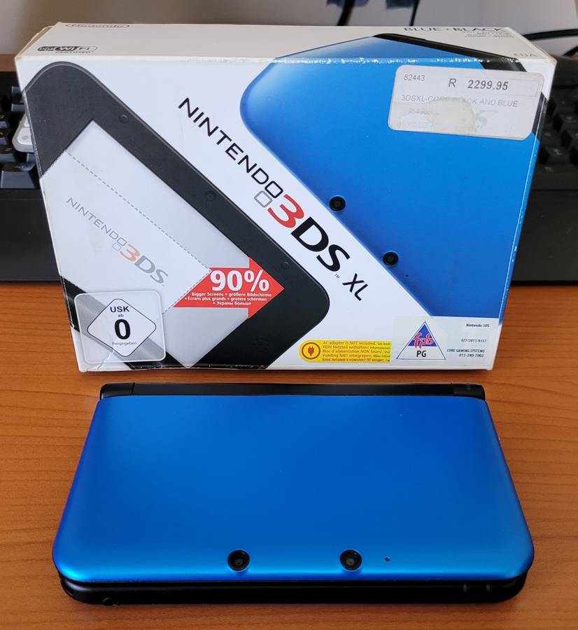 Nintendo 3DS XL Console Blue Black With Packaging