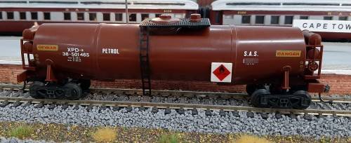 Lima Petrol tanker with KD`s new in box