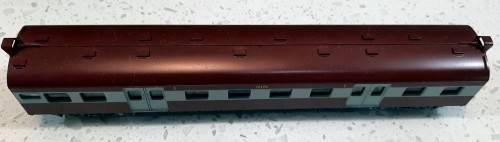 Lima Suburban coach 1st class new with Kadee couplers boxed