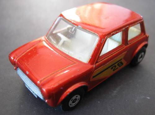 NEAR MINT EARLY "SUPERFAST SERIES 29" RACING MINI BY MATCHBOX LESNEY OF ENGLAND. NOT DINKY.