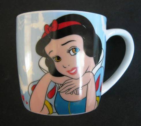 RETRO DISNEY "SNOW WHITE" PORCELAIN COFFEE MUG BY CHURCHILL. NO CHIPS.