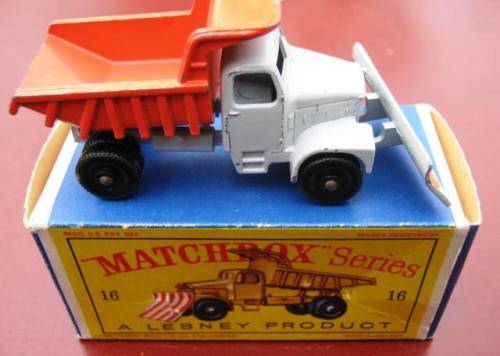 NEAR MINT BOXED MATCHBOX LESNEY NO 16C SCAMMEL "SNOW PLOW" IN GRAY BODY. NOT CORGI OR DINKY.