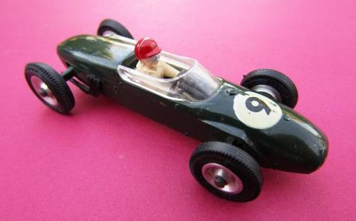 LOTUS F1 RACING CAR IN GREAT CONDITION. BY SOLIDO FROM FRANCE. NOT DINKY OR CORGI.