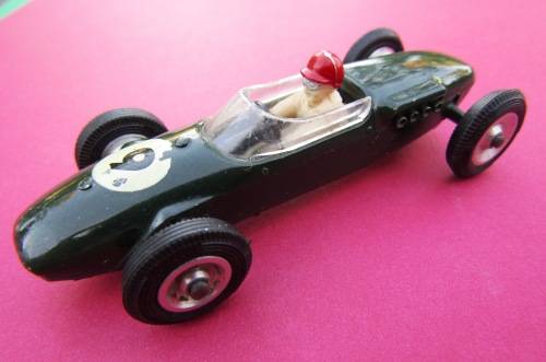 LOTUS F1 RACING CAR IN GREAT CONDITION. BY SOLIDO FROM FRANCE. NOT DINKY OR CORGI.