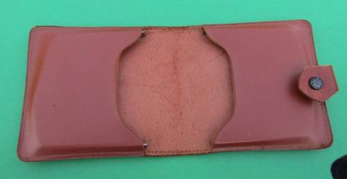 GENUINE LEATHER FOLDING CIGARETTE CASE FROM LONDON, ENGLAND.