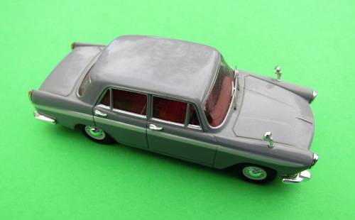 BEAUTIFUL  `AUSTIN CAMBRIDGE` BY VANGUARDS. PERFECT CONDITION. NOT DINKY.