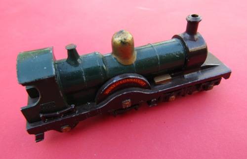 `DUKE OF CONNAUGHT` STEAM TRAIN IN GREEN  BY LESNEY MATCHBOX` FROM ENGLAND. NOT DINKY.