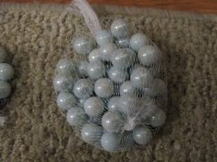 MARBLES  - white +-50