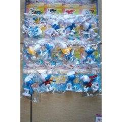 12 Individually packed Smurfs 7.5 cm, perfect for party gifts or cake toppers