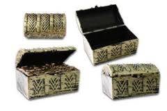 KIDS party PIRATE PARTY plastic treasure chest - great for decor 8.5cm