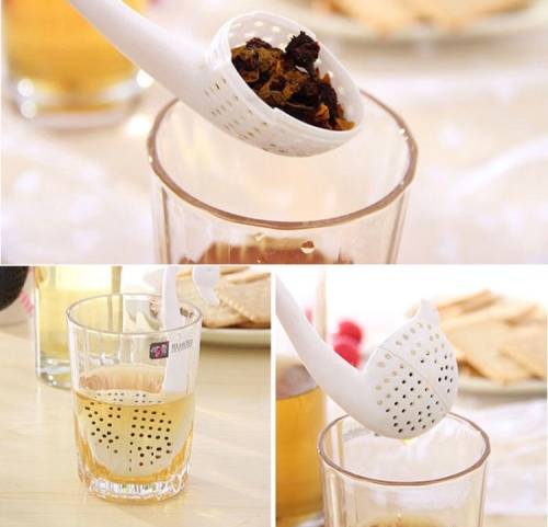 SPECIAL!!!  Swan Tea Infuser / Tea strainer & spoon - lot of 4