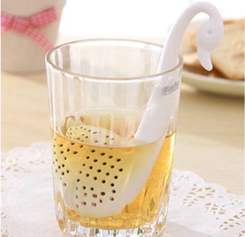 SPECIAL!!!  Swan Tea Infuser / Tea strainer & spoon - lot of 4