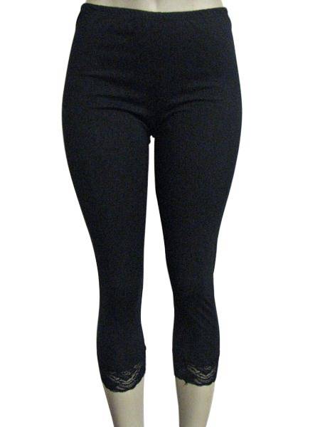 Ladies black 3/4 tights