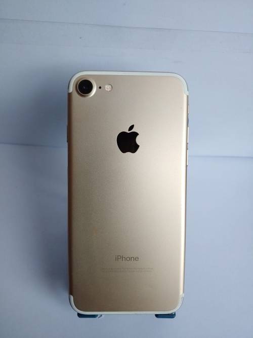 iPhone 7 || 128GB || Gold || Immaculate Condition