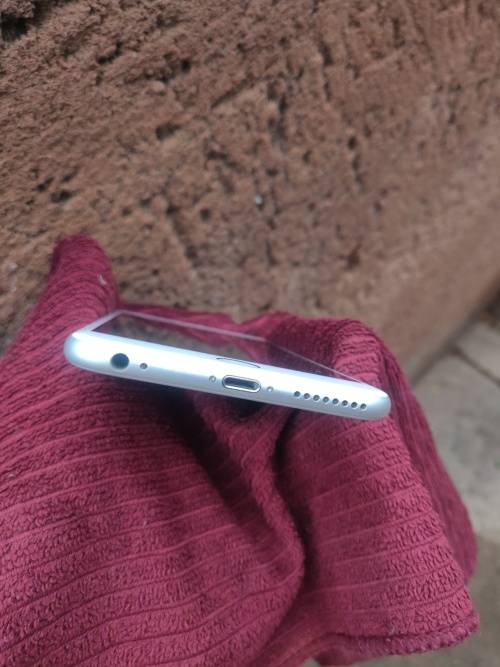iPhone 6 Plus || 64GB || Silver || Immaculate Condition