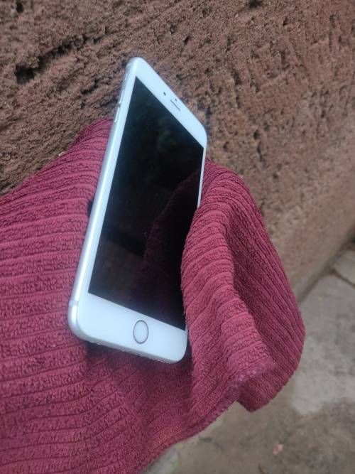 iPhone 6 Plus || 64GB || Silver || Immaculate Condition