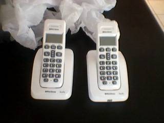 2 CORDLESS PHONE BRAND NEW VERY CLASSY