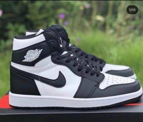 Nike Jordan Sneakers